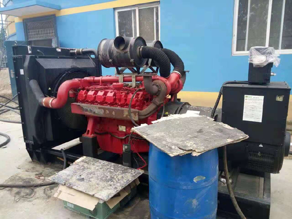 武川关于柴油发电机组水箱污垢的产生与清理