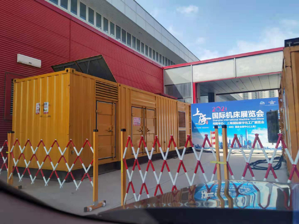 武川发电车出租-发电机无电压或电压太低怎么办？