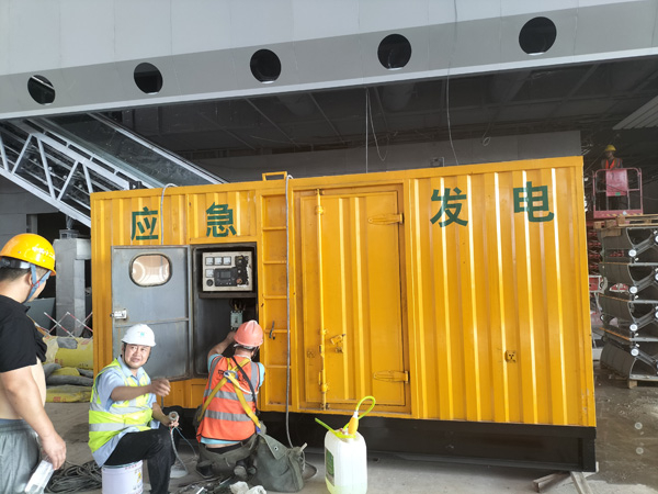 武川怎样判断空气滤清器是否需要更换？